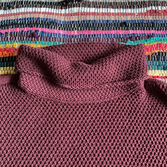 Athleta Breckenridge Maroon Turtleneck Sweater - Picture 3 of 6